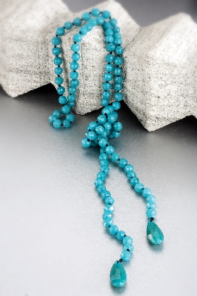 faceted-blue-jade-lariat-with-tear-drop