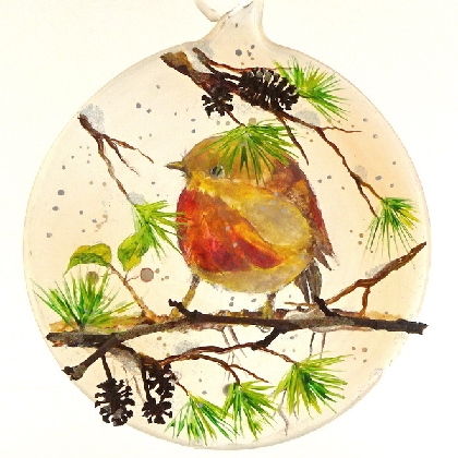 flattened-glass-bauble-with-robin