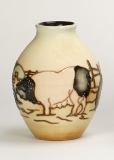 Limousin Pigs vase 3/5