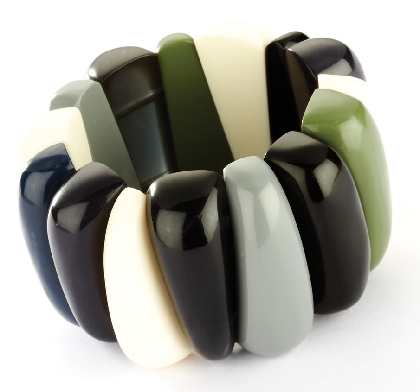 multi-coloured-tooth-bracelet