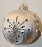 Satin effect bauble with silver glitter/diamante snowflake